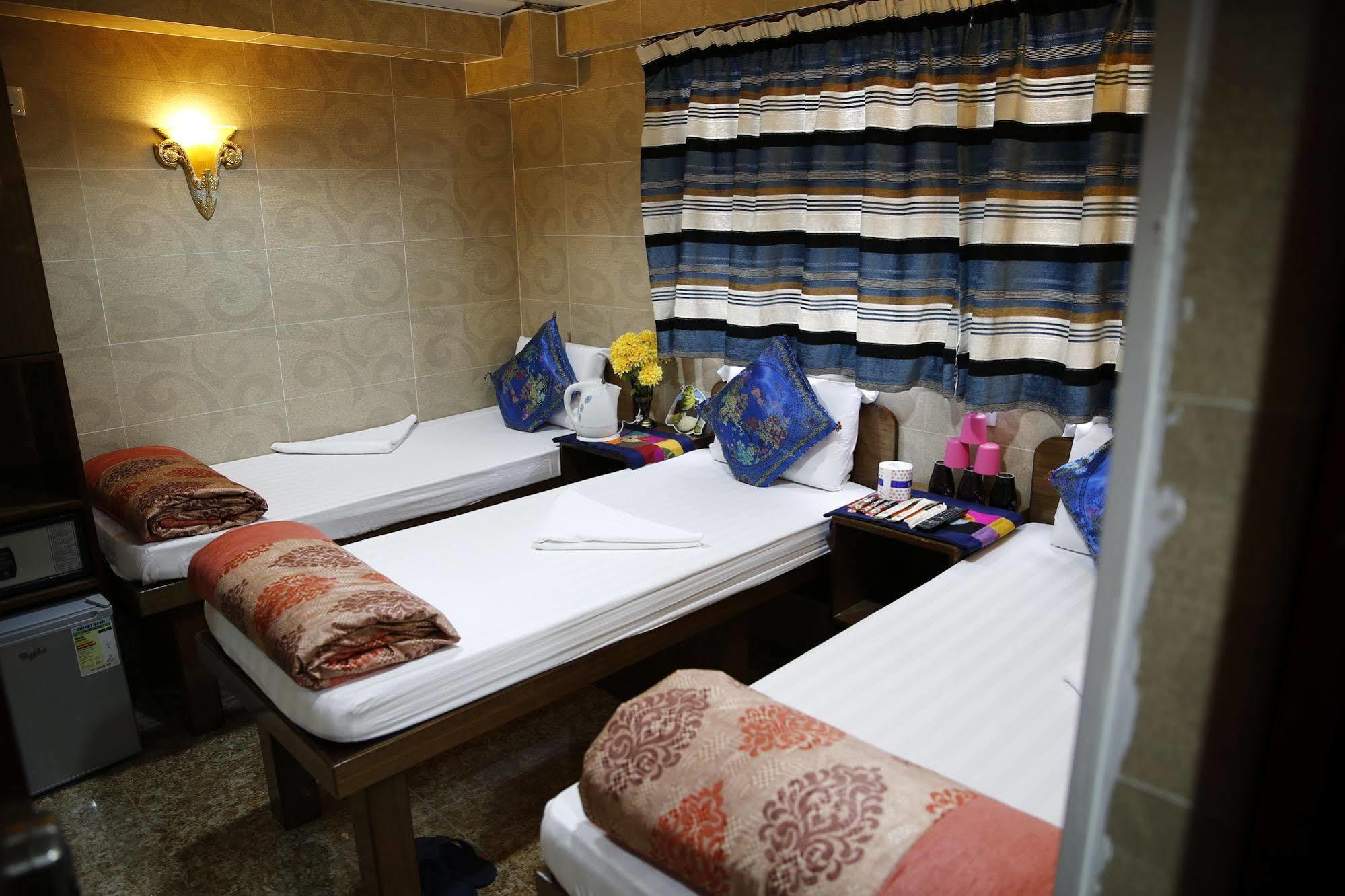 Sandhu Guest House Hong Kong Exterior photo
