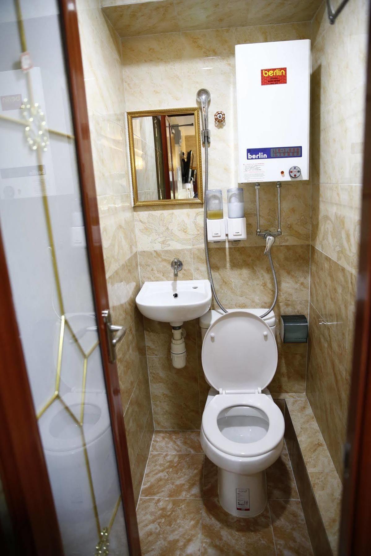 Sandhu Guest House Hong Kong Exterior photo
